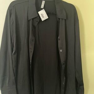 Zenana Outfitters Black Button-Up Blouse